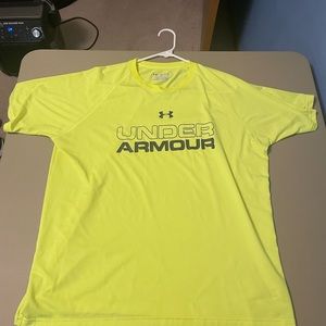 Neon green Under Armour logo and brand loose fit, heatgear T-shirt